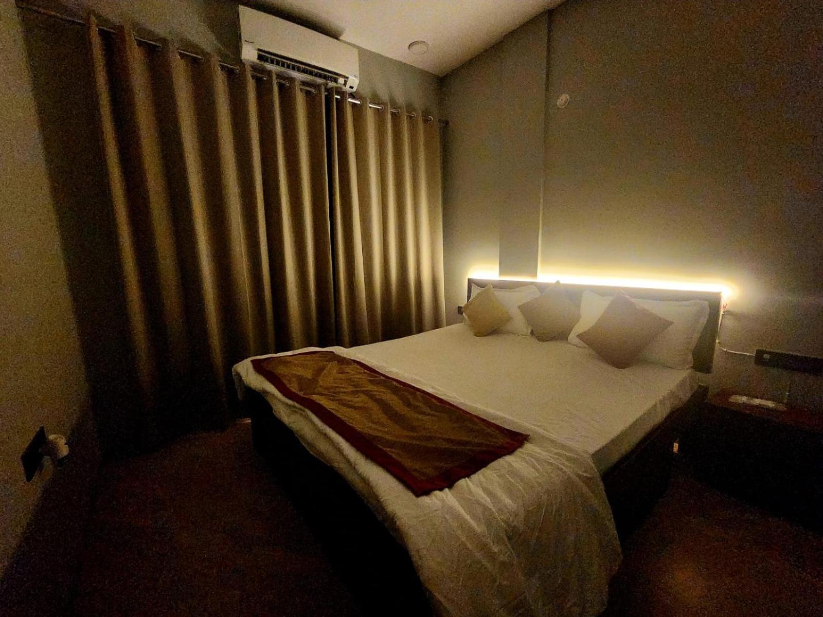 Genz Villa Ll Swimming Pool Ll Ac Ll Bbq Ll 2Bhk Lonavala Exteriör bild